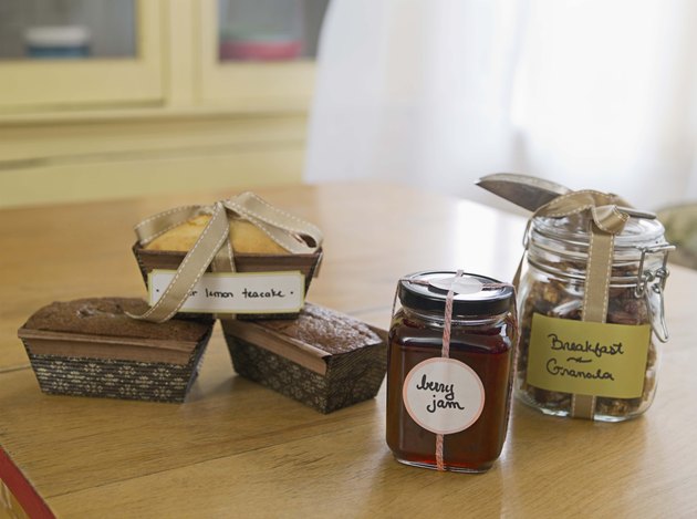 如何在曲面上粘貼乙烯基貼紙 如何在曲面上粘貼乙烯基貼紙