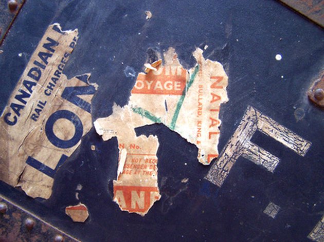 如何從框架上去除不干膠貼紙 如何從框架上去除不干膠貼紙